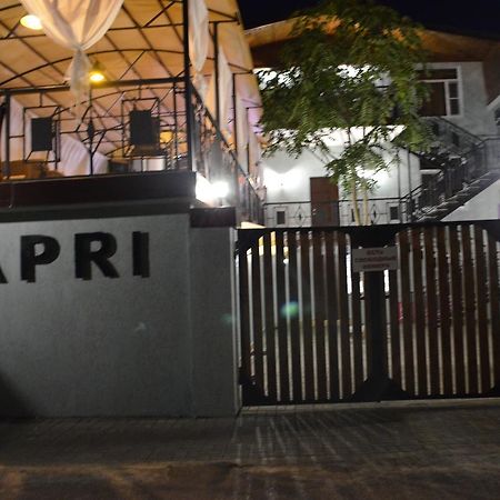 Hotel Capri Suchumi Zewnętrze zdjęcie