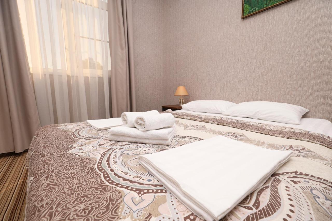 Hotel Capri Suchumi Zewnętrze zdjęcie