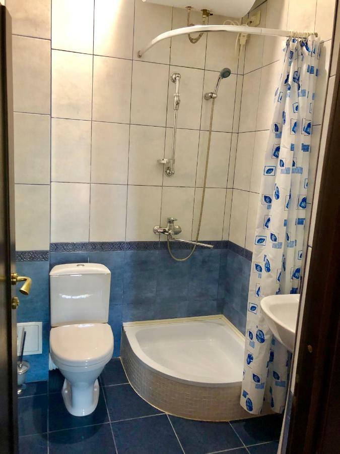 Hotel Capri Suchumi Zewnętrze zdjęcie