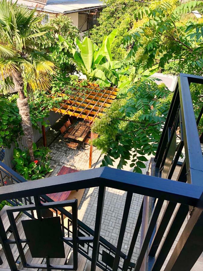 Hotel Capri Suchumi Zewnętrze zdjęcie